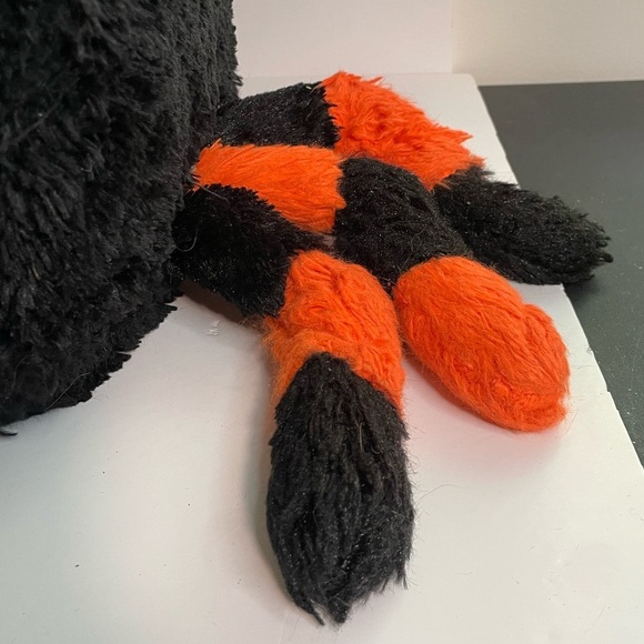 Thrills & Chills  Spider Cat Bed - Halloween - Picture 6 of 11